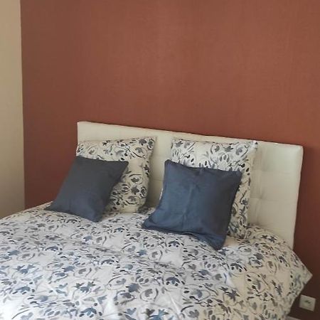 Aubigny Sur Nere 아파트 호텔 외부 사진